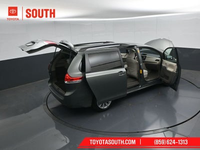 2014 Toyota Sienna LE 7 Passenger