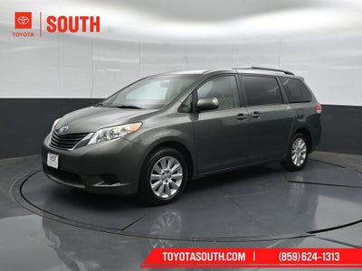 2014 Toyota Sienna LE 7 Passenger