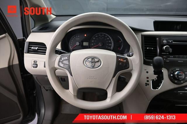 2014 Toyota Sienna LE 7 Passenger