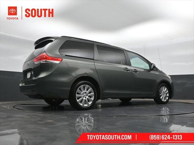 2014 Toyota Sienna LE 7 Passenger