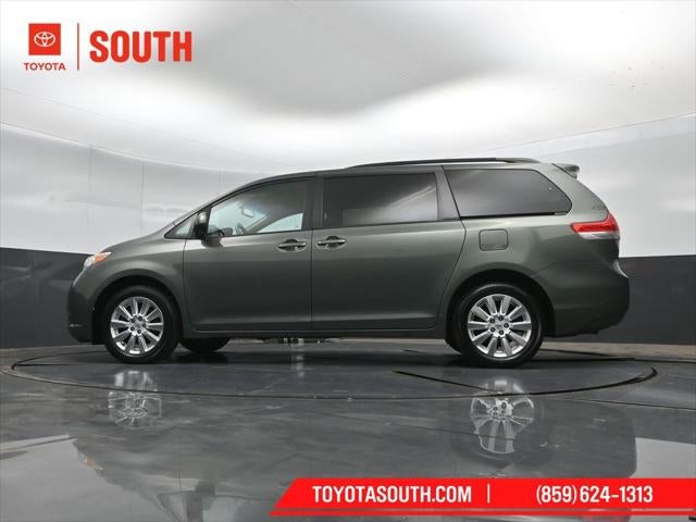 2014 Toyota Sienna LE 7 Passenger