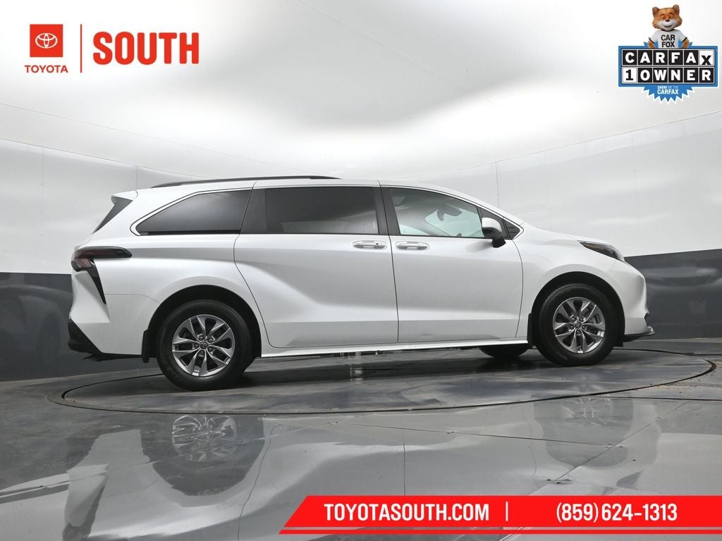 2025 Toyota Sienna XLE 7 Passenger