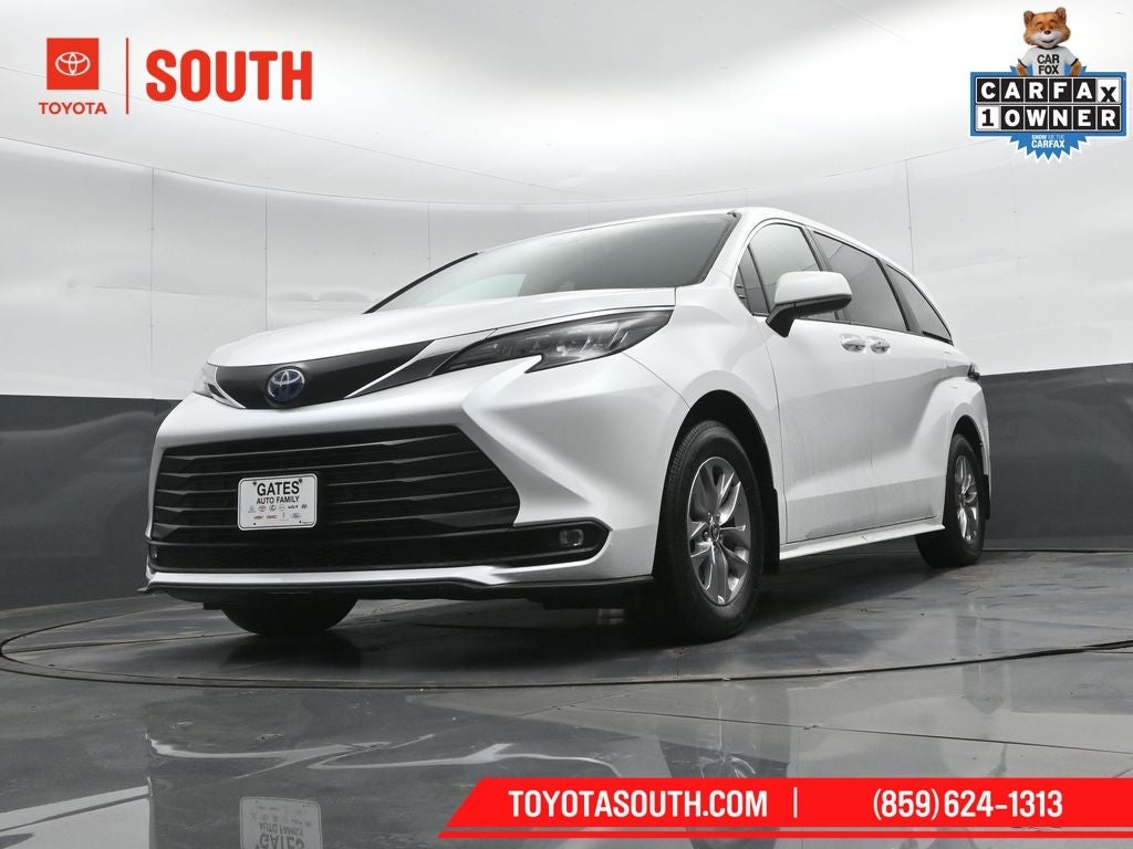 2025 Toyota Sienna XLE 7 Passenger