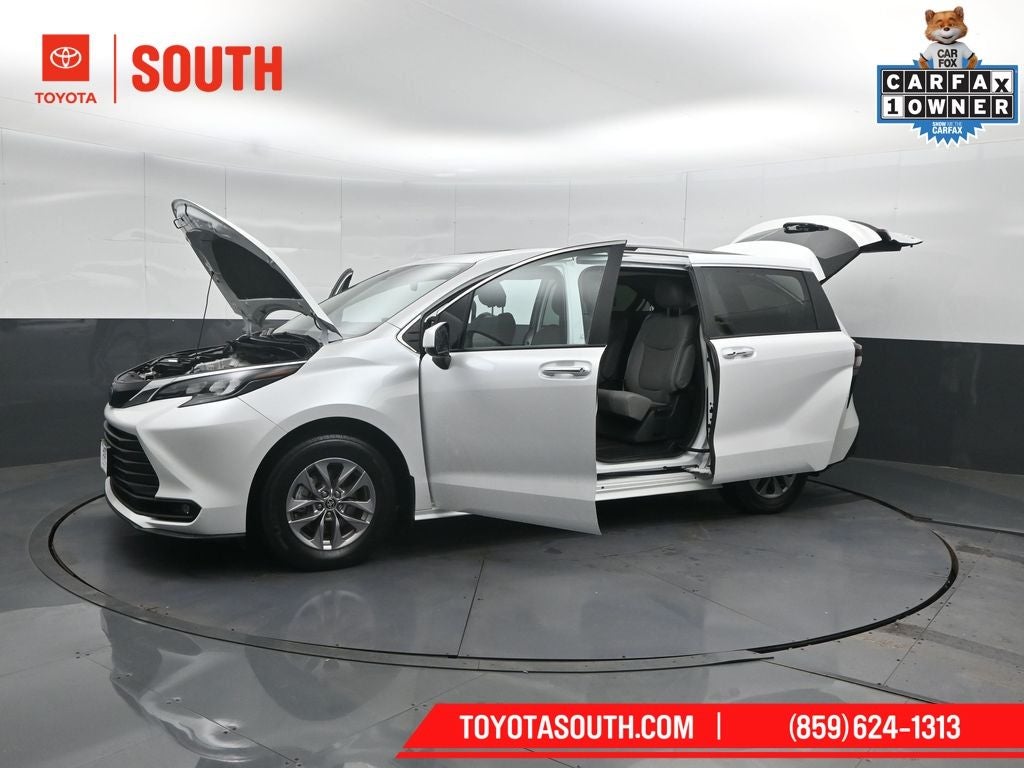 2025 Toyota Sienna XLE 7 Passenger