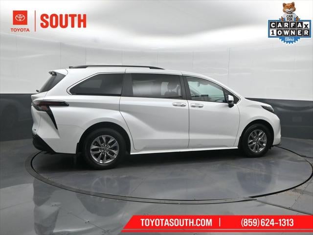 2025 Toyota Sienna XLE 7 Passenger