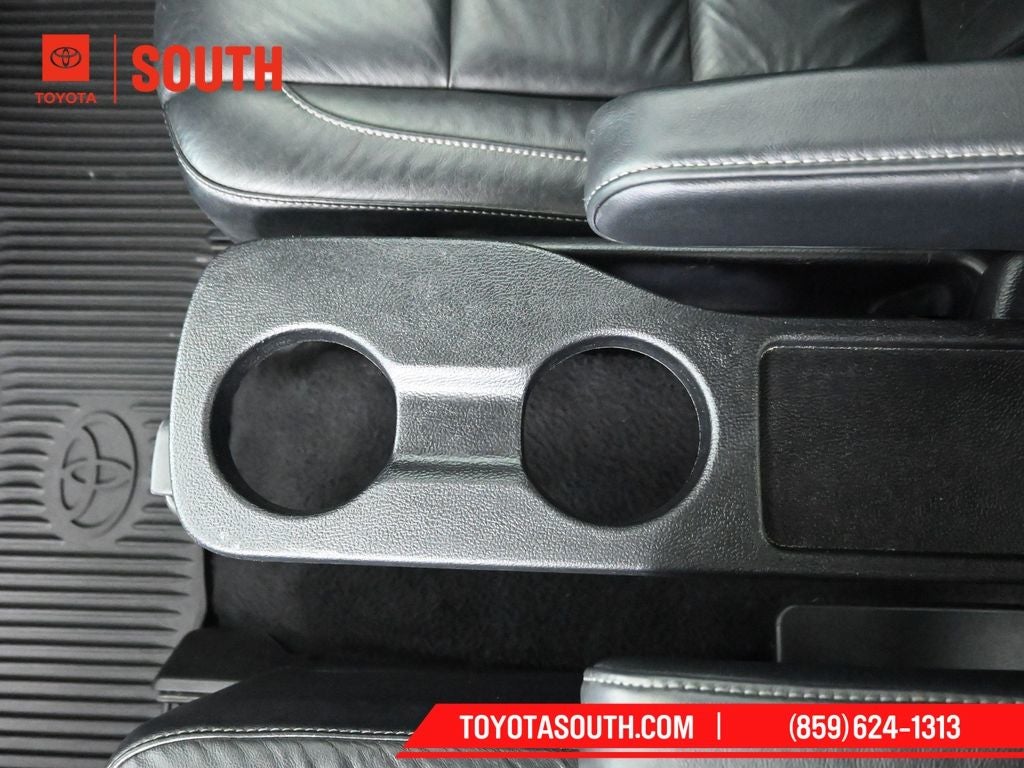 2017 Toyota Highlander SE