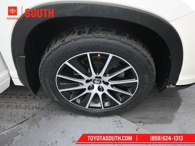 2017 Toyota Highlander SE