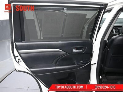 2017 Toyota Highlander SE