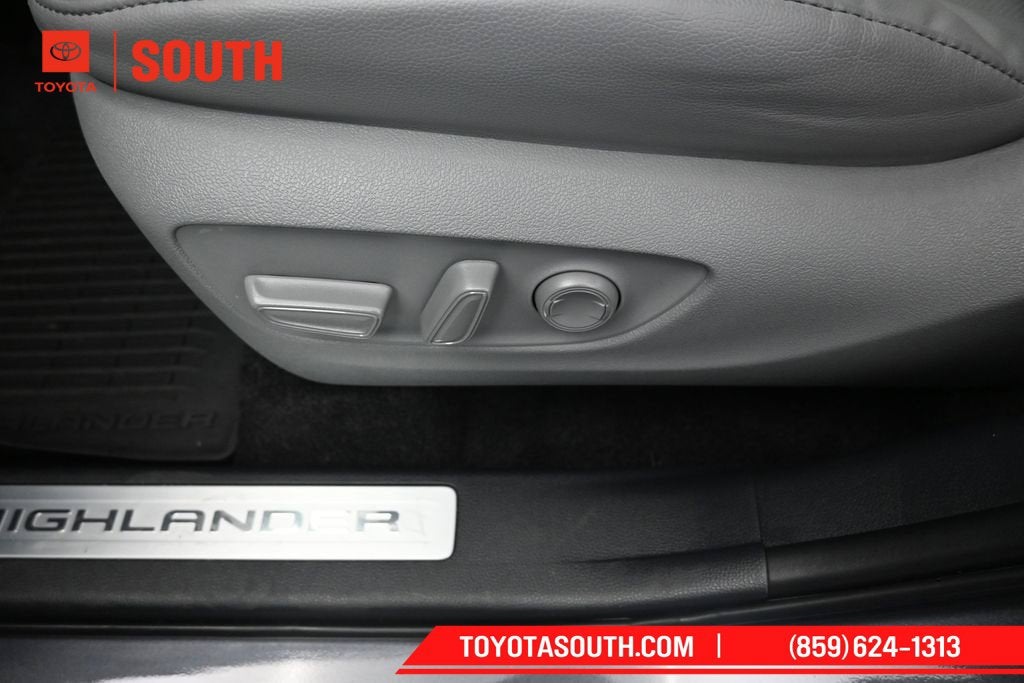 2025 Toyota Highlander Limited