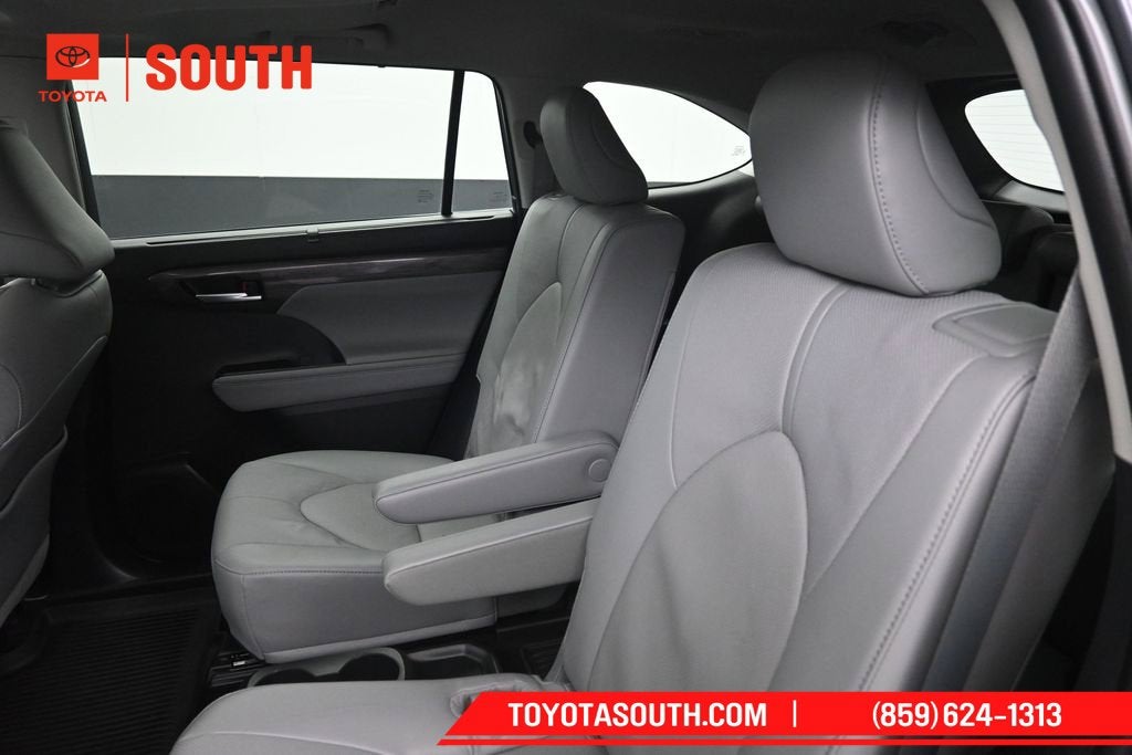 2025 Toyota Highlander Limited