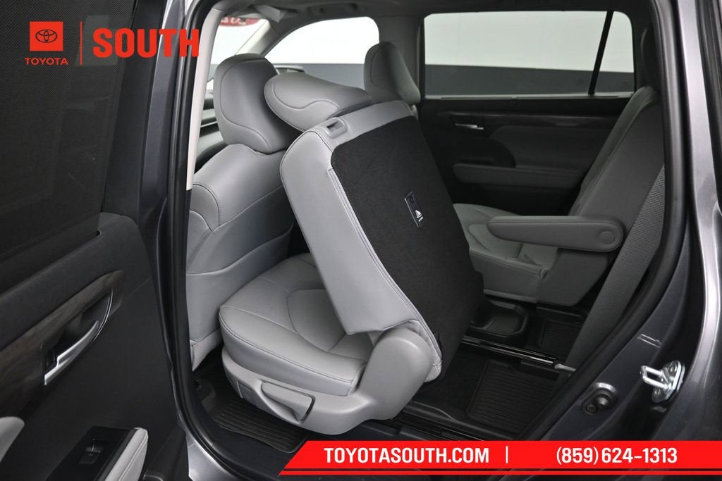 2025 Toyota Highlander Limited