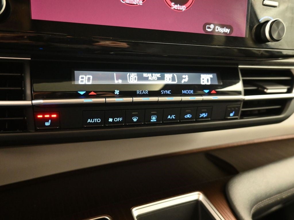 2023 Toyota Sienna XLE 7 Passenger