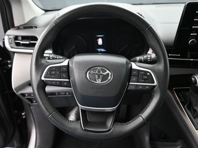 2023 Toyota Sienna XLE 7 Passenger