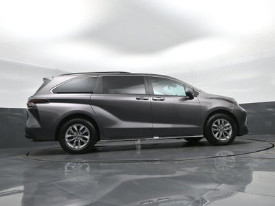 2023 Toyota Sienna XLE 7 Passenger