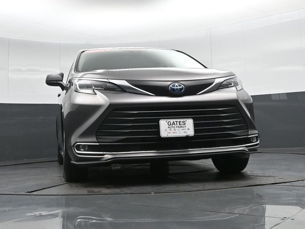 2023 Toyota Sienna XLE 7 Passenger