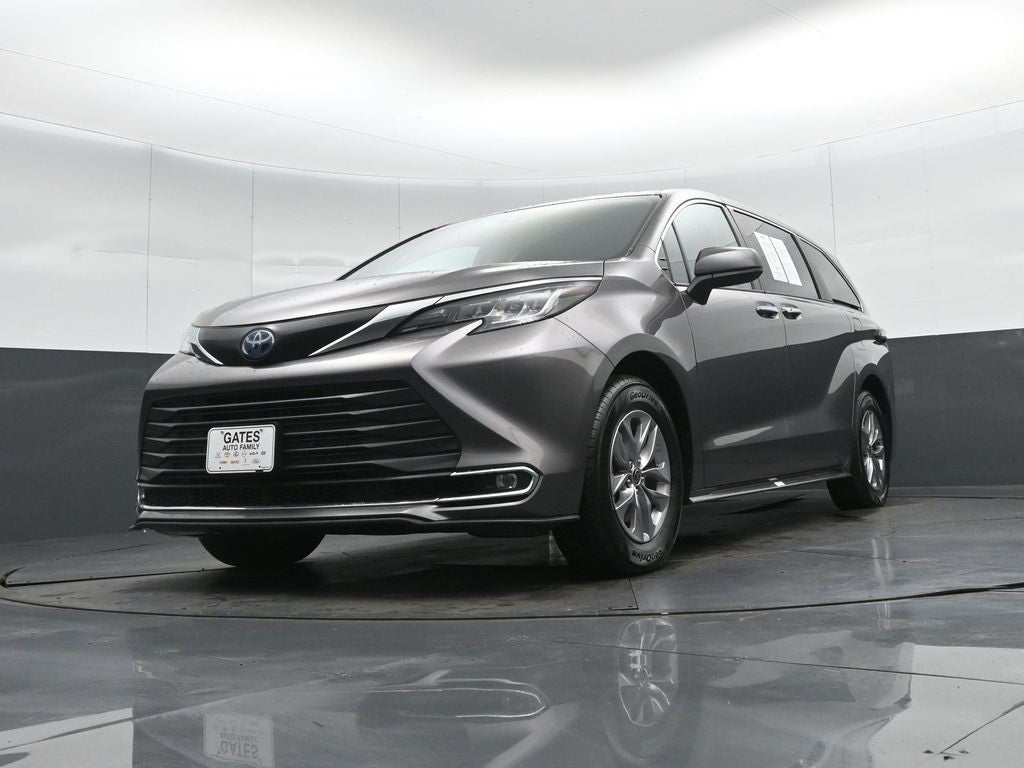 2023 Toyota Sienna XLE 7 Passenger