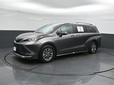 2023 Toyota Sienna XLE 7 Passenger