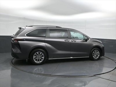 2023 Toyota Sienna XLE 7 Passenger