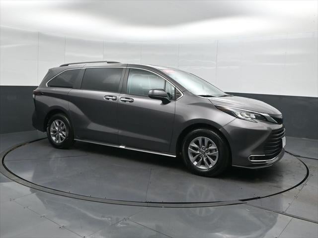 2023 Toyota Sienna XLE 7 Passenger