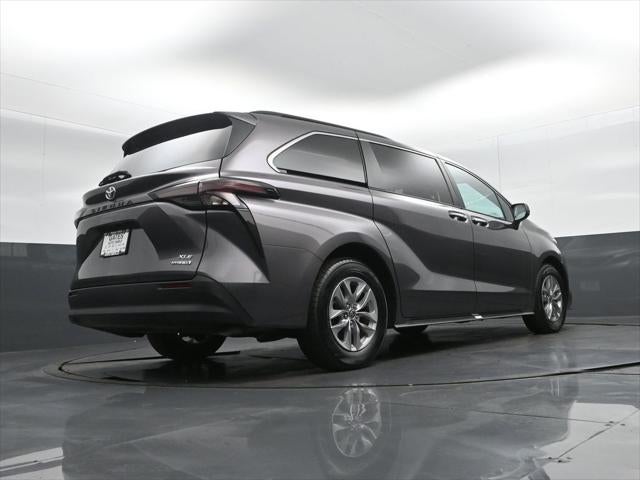 2023 Toyota Sienna XLE 7 Passenger