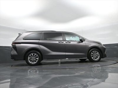2023 Toyota Sienna XLE 7 Passenger