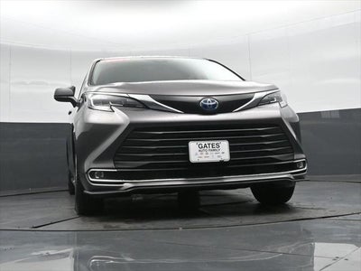 2023 Toyota Sienna XLE 7 Passenger