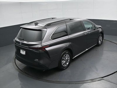 2023 Toyota Sienna XLE 7 Passenger