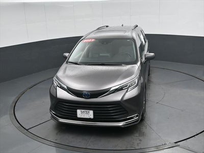 2023 Toyota Sienna XLE 7 Passenger