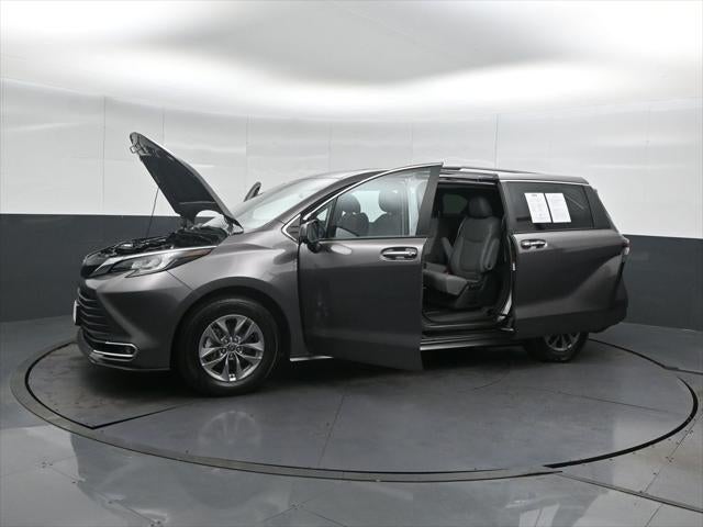 2023 Toyota Sienna XLE 7 Passenger