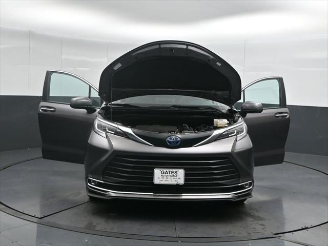 2023 Toyota Sienna XLE 7 Passenger