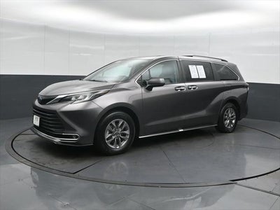 2023 Toyota Sienna XLE 7 Passenger
