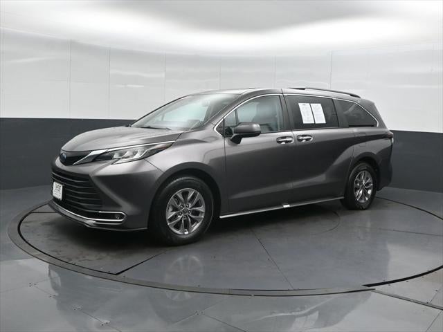 2023 Toyota Sienna XLE 7 Passenger