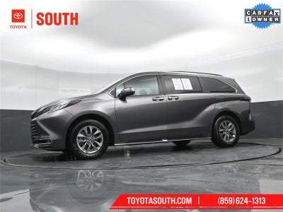 2023 Toyota Sienna XLE 7 Passenger
