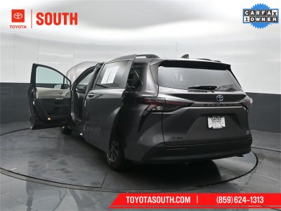 2023 Toyota Sienna XLE 7 Passenger