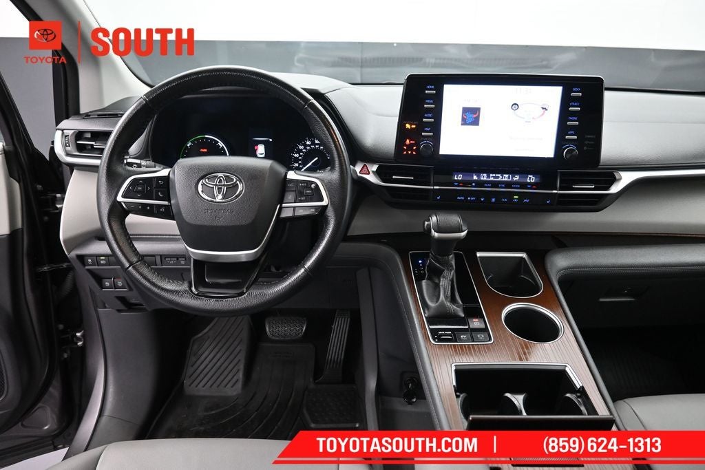2021 Toyota Sienna XLE 7 Passenger