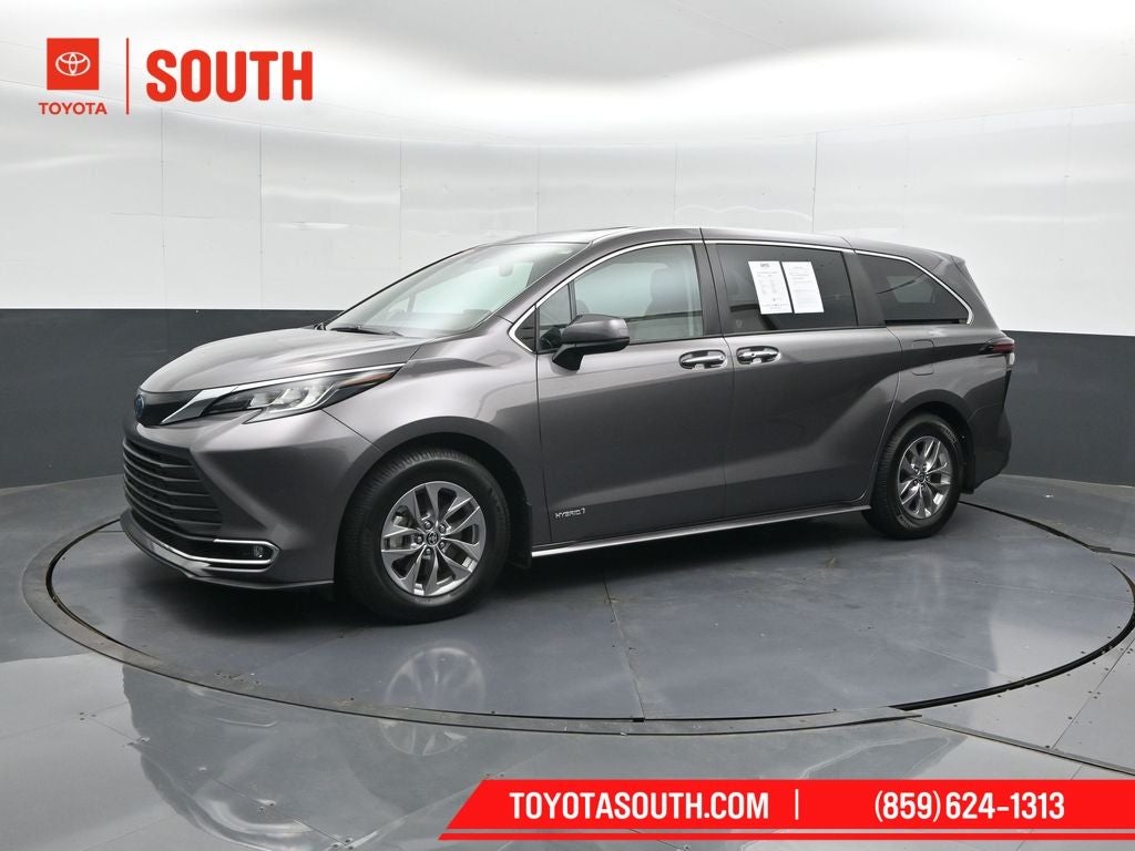 2021 Toyota Sienna XLE 7 Passenger