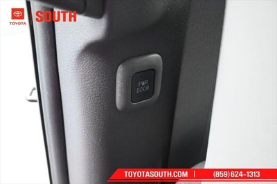 2021 Toyota Sienna XLE 7 Passenger