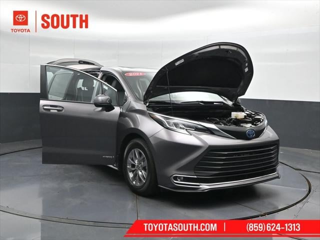 2021 Toyota Sienna XLE 7 Passenger