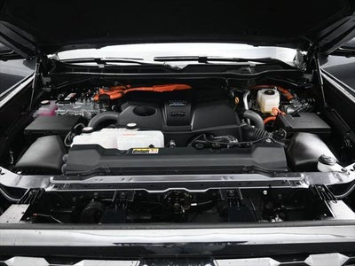 2025 Toyota Tundra Hybrid Platinum