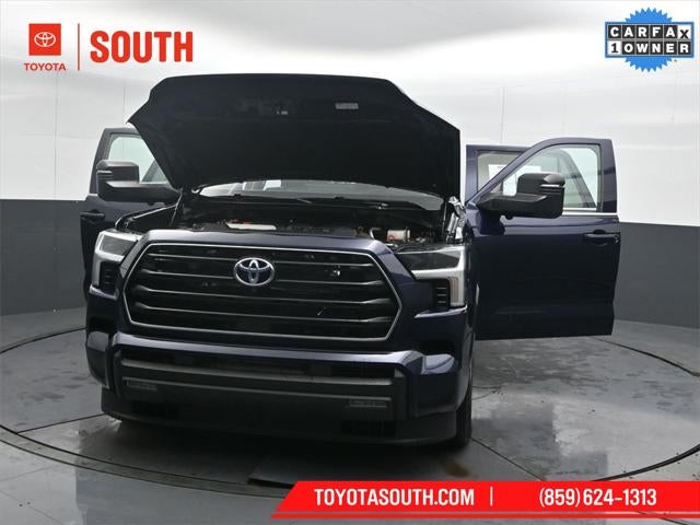 2024 Toyota Sequoia SR5