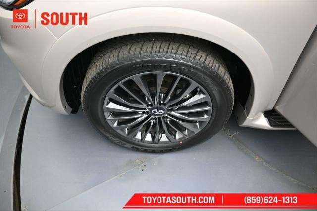 2024 INFINITI QX80 Sensory