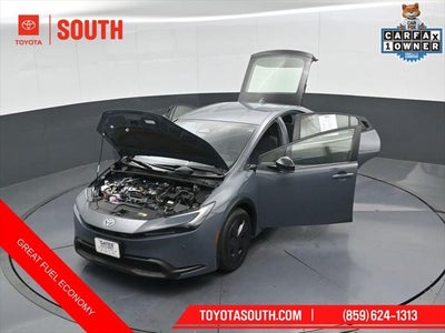 2025 Toyota Prius LE