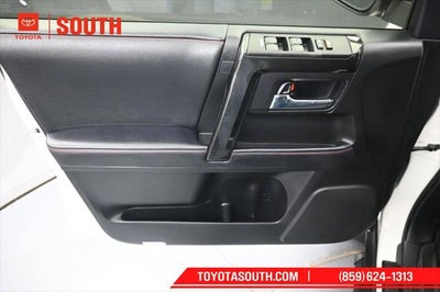 2022 Toyota 4Runner TRD Off-Road