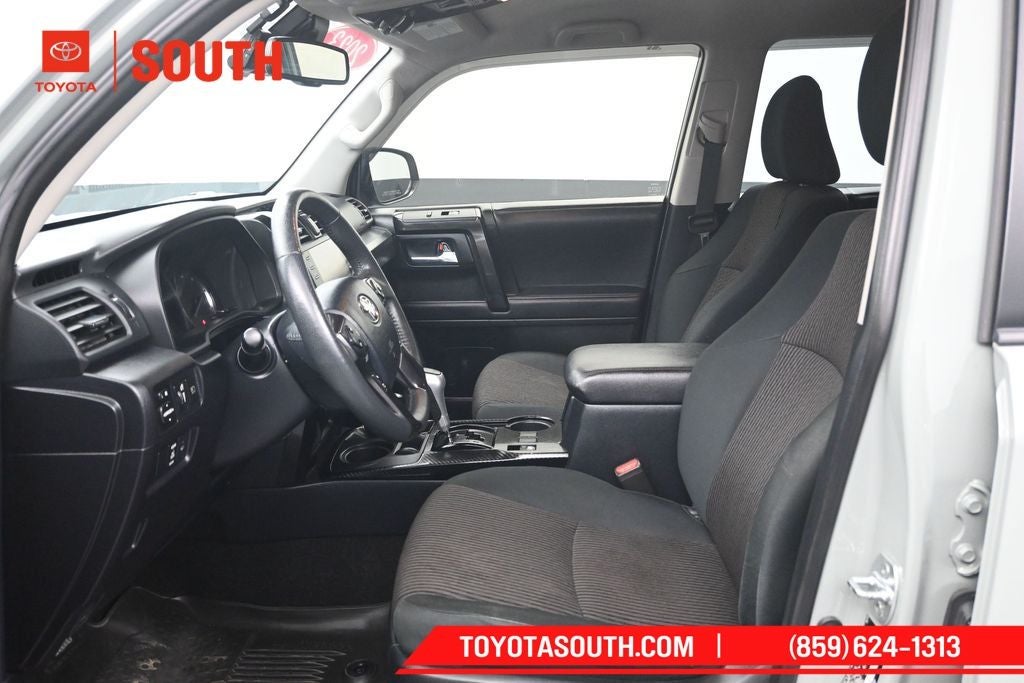 2023 Toyota 4Runner TRD Off-Road