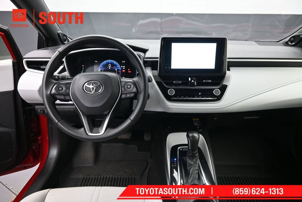 2025 Toyota Corolla Hatchback XSE