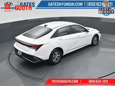 2025 Hyundai Elantra SE