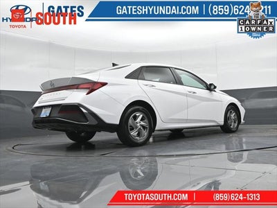 2025 Hyundai Elantra SE