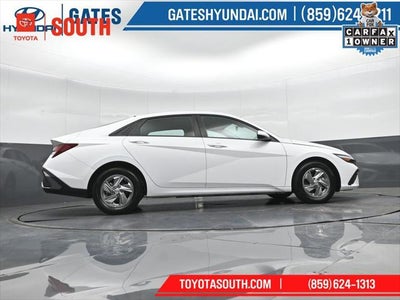 2025 Hyundai Elantra SE