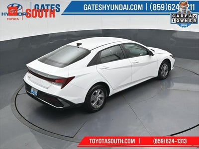 2025 Hyundai Elantra SE