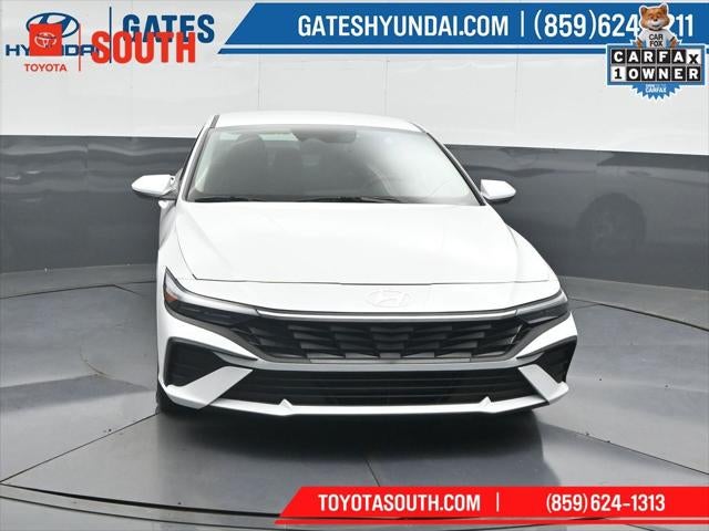 2025 Hyundai Elantra SE